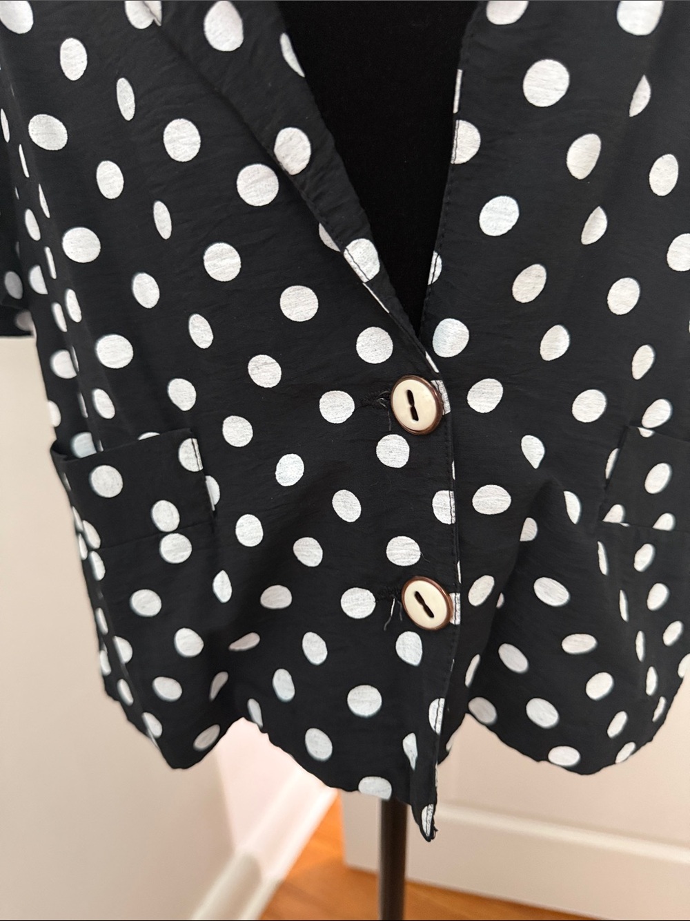 Buy 2 for 20$ ✌🏻Vintage Polka Dot Short-Sleeve Blouse - Black/White - Picture 2 of 4